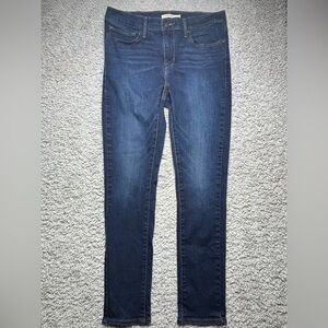 Levis Jeans Womens 31 Slimming Skinny Dark Wash Classic Stretch Denim Streetwear